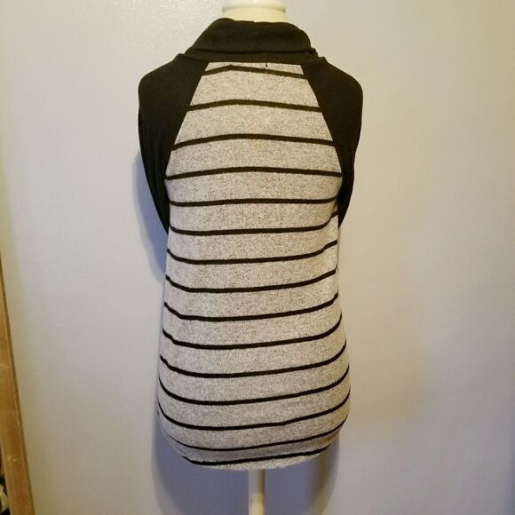 Snuggly Striped Tee - Picture 6 of 7